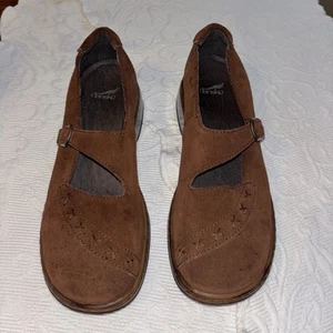 Dansko Tamara Belted Brown Leather Suede Slip On Clog Shoes 39 8.5-9 - Picture 1 of 17