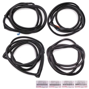 Set 4Dr Door Rubber Seal Weatherstrip For Toyota Innova SUV 2010 2017 - Imagen 1 de 8