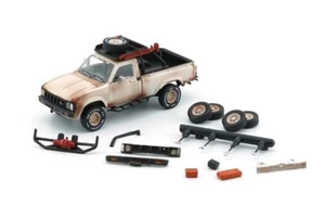 BM Creations Hong Kong Toyota Hilux 1980 Rusting White w accessories - Picture 1 of 1