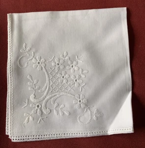 Rosedale Handkerchief, white, flower embroidery & spoke edge. Cotton. type 02 - Picture 1 of 2