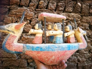 RARE ANCIENT EGYPTIAN ANTIQUITIES Of Ancient Pharaonic Boat Made of Wood Bc - Picture 1 of 15