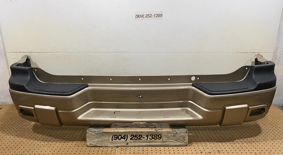 Cubierta de parachoques trasero OEM 2002-2005 Chevy Trailblazer/05-06 Trailblazer EXTLS/LT/LTZ Foto 1 de 4