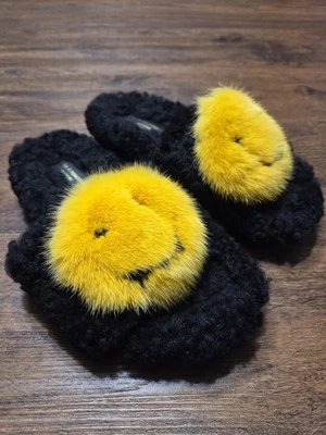 Zapatos Anya Hindmarch Piel de oveja Cara sonriente Negro Amarillo Toboganes 38 8 Foto 1 de 4