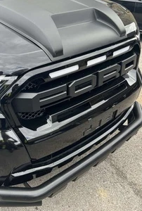 3 x LEDS FORD RANGER T7 Raptor Style Surround Grill Gloss Black LED 2016 - 2019 - Picture 1 of 1