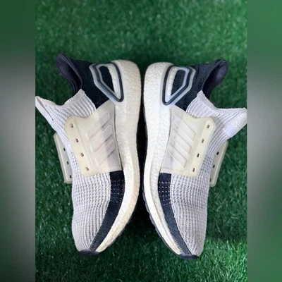 Adidas Ultra Boost 2019 Panda para hombre talla 8 Foto 1 de 4