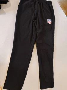 NFL Men’s Athletic Pants Black M Lightweight Quick Dry Zip Pockets Drawstring - Picture 1 of 7