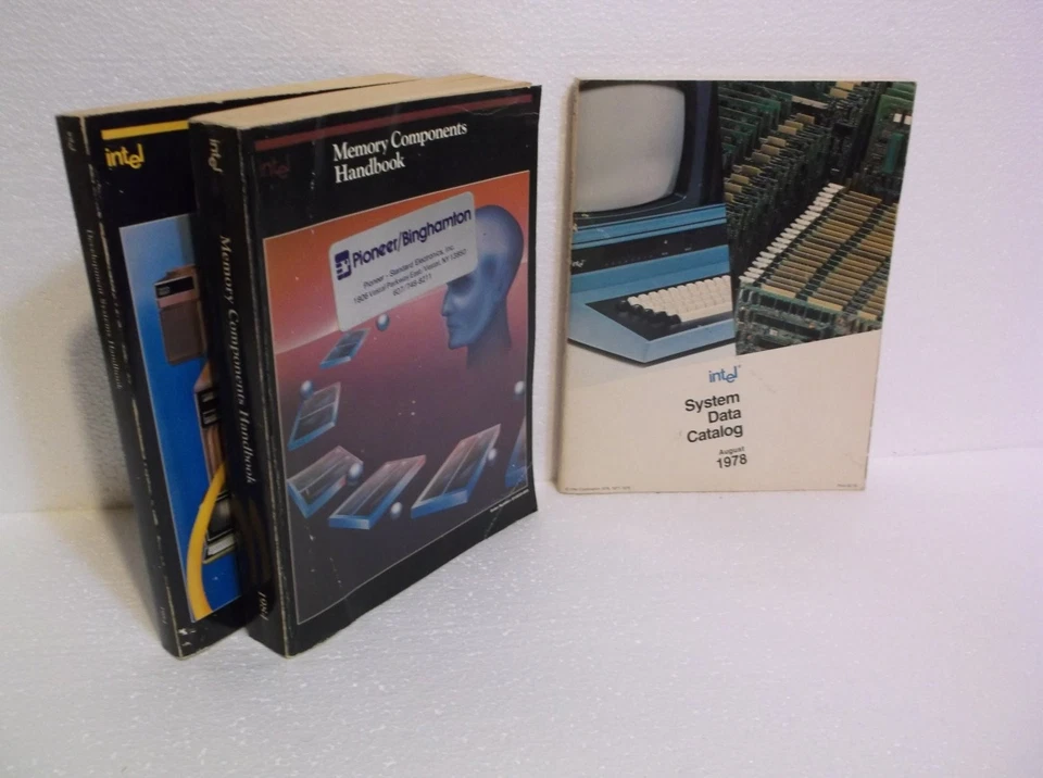 Libros de datos Intel Foto 1 de 4