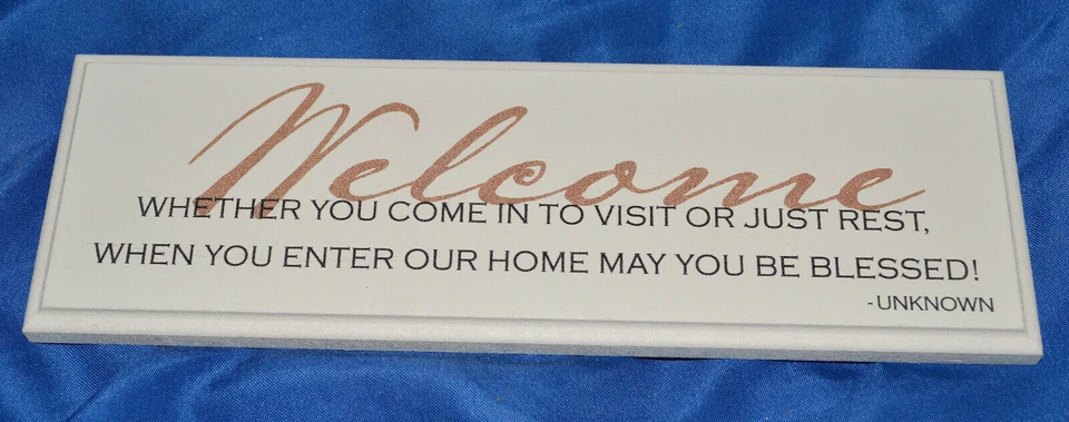 Placa de bienvenida de madera Danielson Designs Small Talk Foto 1 de 1