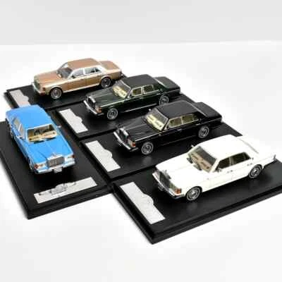 GFCC 1:64 Rolls Royce Silver Spur III Alloy Classic Car Model Diecast Vehicle - Image 1 of 4