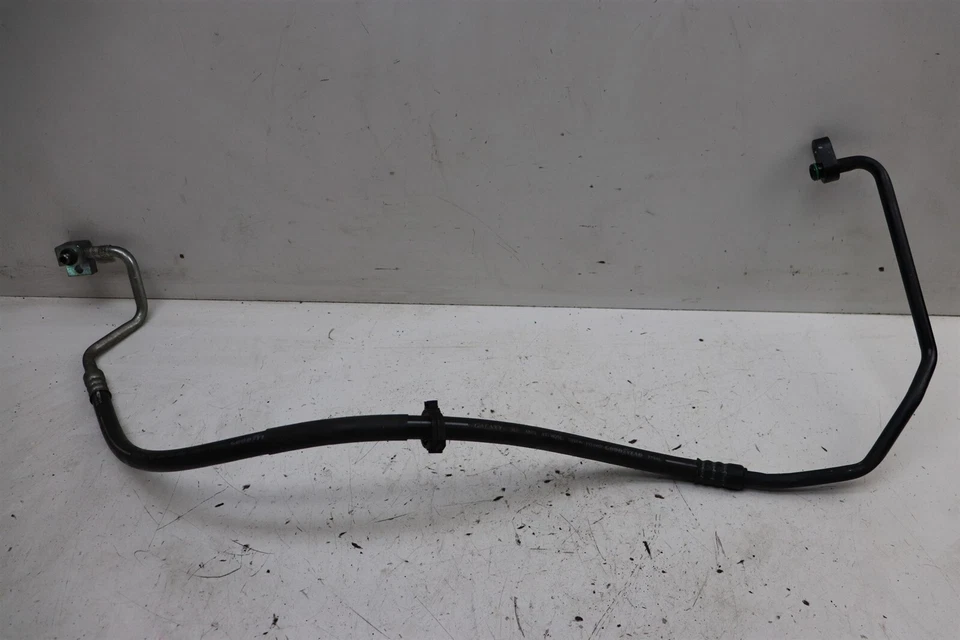 Tubo de manguera de aire acondicionado Maserati GranTurismo M145 2009 69234500 J212 Foto 1 de 1