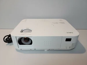 NEC NP-M322W_3200-Lumen tragbarer DLP-Projektor_2 x HDMI 1280 x 800_Lampe bei 23%. - Bild 1 von 9