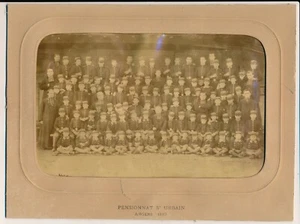 Photographie ancienne Groupe d'élèves du Pensionnat Saint Urbain 1882 ANGERS - Picture 1 of 1