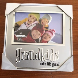 Malden International Designs 4x6 Grandkids Photo Frame - Picture 1 of 6