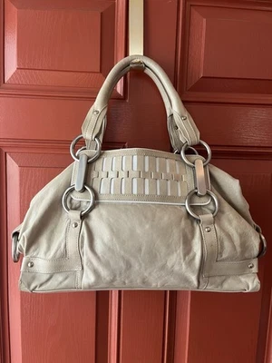 Bolso de mano Saint Jack London de cuero crema con herrajes plateados Foto 1 de 4