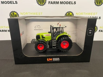 UNIVERSAL HOBBIES 6704 1:32 CLAAS ATLES 926 RX TRACTOR WITH FRONT WEIGHT - Image 1 of 2