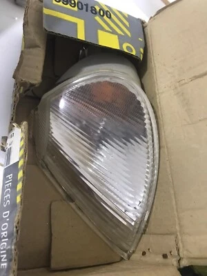 Luz intermitente delantera izquierda renault laguna i b56, 556 1999 7711130007 Foto 1 de 2