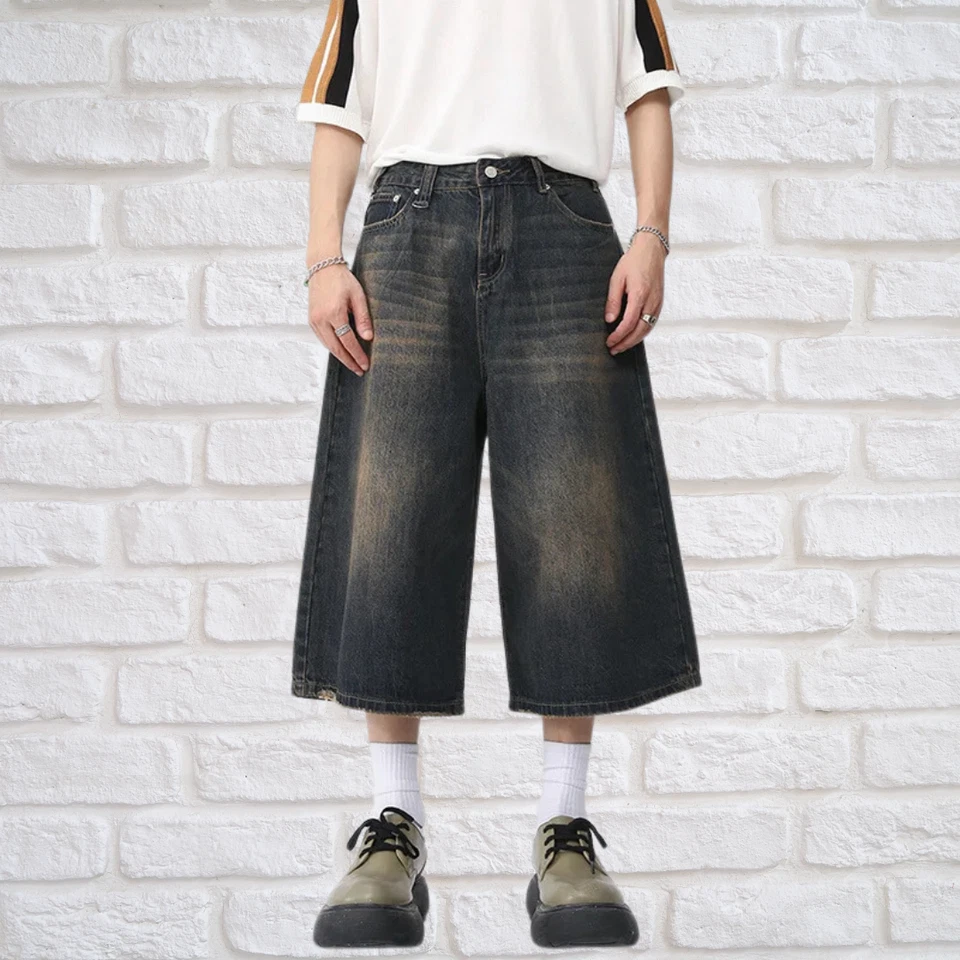 Shorts jeans comprimento joelho perna larga - Imagem 1 de 4