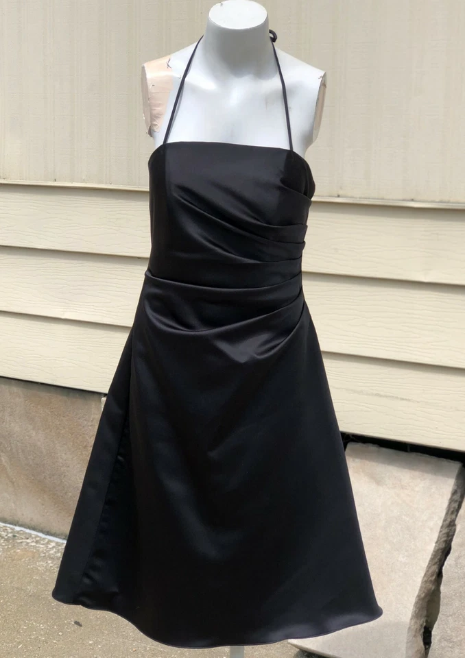 Vestido de cóctel formal halter sin mangas de poliéster negro Alfred Angelo Little 4 Foto 1 de 4