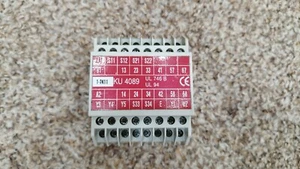 ✅ DOLD KU 4089 UL746B UL94 Distribution Enclosure Module 🔥Fast DHL Shipping🔥 ✅ - Picture 1 of 12
