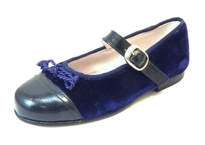 DE OSU - Spain -Girls Navy Velvet Patent Bow Party Dress Shoes -European -Size 8 - Image 1 of 4