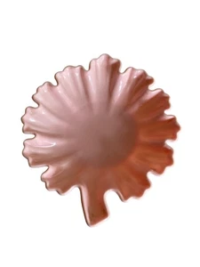 Piatto foglia ceramica rosa Delagar pezzo decorativo made in USA - Foto 1 di 4