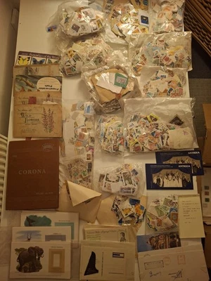 MASSIVE International Stamp Collection Countries Around The World 1880's to 2005 - Image 1 of 4