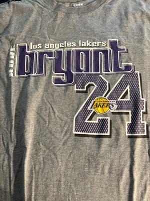 Kobe Bryant 00's UNK brand t shirt Los Angeles Lakers XL near mint rare find - Image 1 of 3