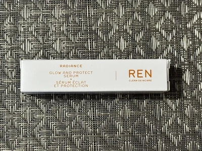 Suero REN Skincare Glow and Protect 5 ml 0,17 oz muestra tamaño mini Foto 1 de 4