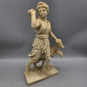 Diana de Versalles / Diosa Griega Artemisa 12" Estatua Fundida Alabastro LEER - Imagen 1 de 16