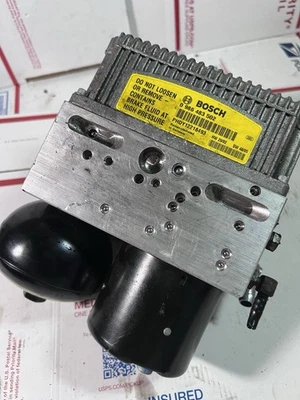 Bomba ABS Mercedes-Benz W211 W219 E320 E500 E350 SBC 2003-2006 OEM 09864853502 Foto 1 de 4