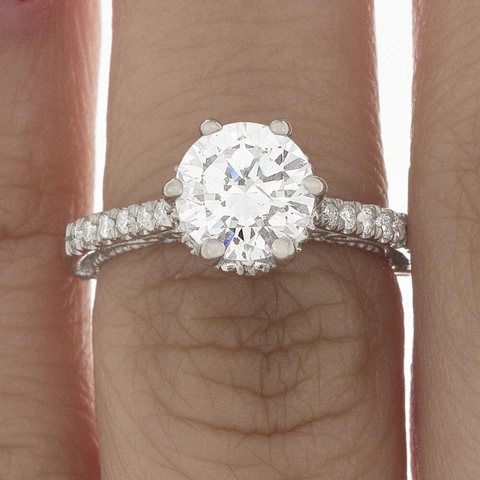 Помолвочное кольцо из белого золота 18 карат с сертифицированным ГИА бриллиантом круглой огранки 3,00 карата - Изображение 1 из 4