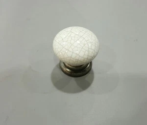 WHITE/GREY CRAZE RUTLAND 30MM CERAMIC KNOB PEWTER ROSETTE - Picture 1 of 10