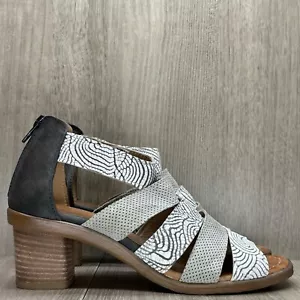 Clocharme Sandals Womens Sz 38 Open Toe Block Heel Gladiator Suede Leather Gray - Foto 1 di 12