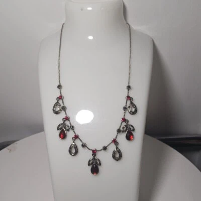 Collar ANN KLEIN lágrima roja y tono plateado Foto 1 de 4