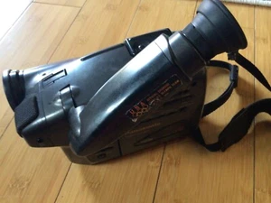 VINTAGE -ESTATE- Panasonic Palmcorder Video Camera X8 Flying Erase Head PV-17 - Picture 1 of 12