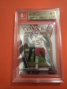 Football card. Patrick Mahomes QB Kansas City Chiefs - Picture 1 of 2