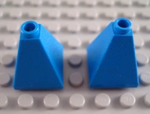 LEGO Lot of 2 Blue 2x2x2 Cone Peak Roof Slopes - Picture 1 of 1