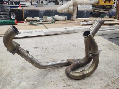 Tubo de cabezal de escape KTM Super Duke 990 2008 61105007000 Foto 1 de 4