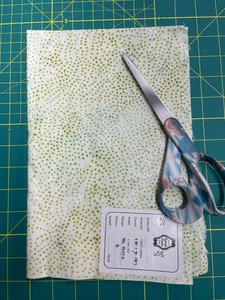 Batik Remnant - 100% cotton - 45" wide - 3/8 yds - #658 - Picture 1 of 2