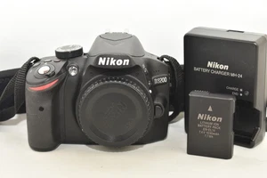 Used Nikon D3200 24.2 MP Digital SLR Camera - Black Body Only Low shutter count - Bild 1 von 9