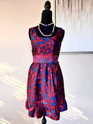 Nuevo con etiquetas Vestido Floral 100% Seda Metálico Juicy Couture Heritage Raro Talla 0 Precio de venta sugerido por el fabricante $298 Foto 1 de 4