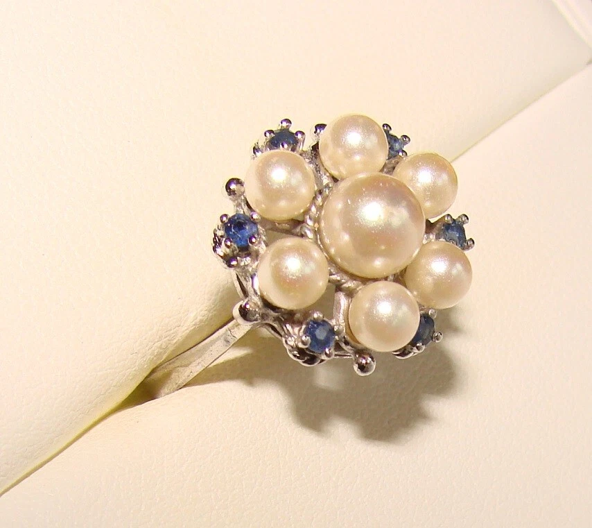 Ring aus 835 Silber, rhodiniert, Weiß-Gold-Optik, RG 16,5 mm, Perlen, Saphire - Bild 1 von 4