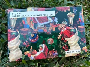 NUOVI 18 Mini Ornamenti Natalizi Giftco Personaggi Natalizi Assortiti Vedi Foto - Foto 1 di 7