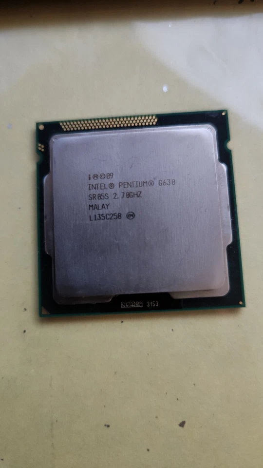 Intel Pentium G630 2.7 GHz 5 GT/s LGA 1155 Desktop CPU Processor SR05S - Image 1 of 1