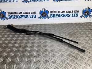 BMW 316 F30 (2014) - FRONT WIPER  ARMS  (PAIR) - Picture 1 of 3