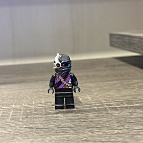 LEGO Ninjago Rebooted Nindroid Warrior Black Legs Minifigure (njo101 ) Genuine