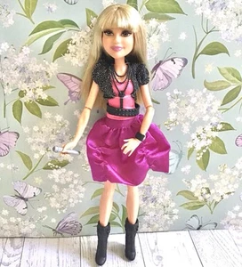 Disney V.I.P. Hannah Montana Doll Barbie Miley Cyrus Channel VIP Rare - Picture 1 of 13