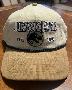 Bioworld - Jurassic Park Pana Snapback Sombrero Caqui Logo Cuerda Bordada ~NUEVO~ - Imagen 1 de 4