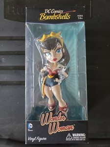 Cryptozoic Wonder Woman Bombshell Series 1