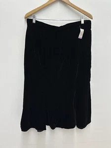 Nwt VTG 80s JOHN'S GIRL COLLECTABLES Black Velvet-Like Skirt Size 36 / 22W - Picture 1 of 9